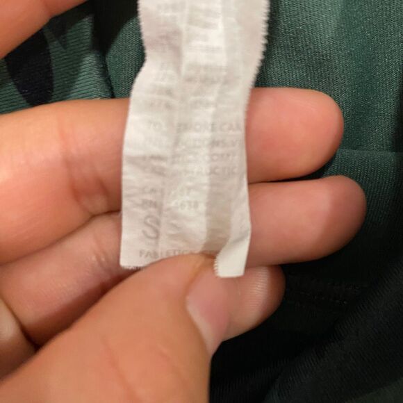 Fabletics PowerHold Leggings Size Small | Green Camo High Rise Compression Worko - Picture 6 of 8